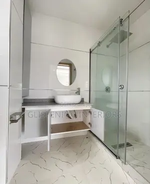 10mm Tempered Silver Sliding Cubicle