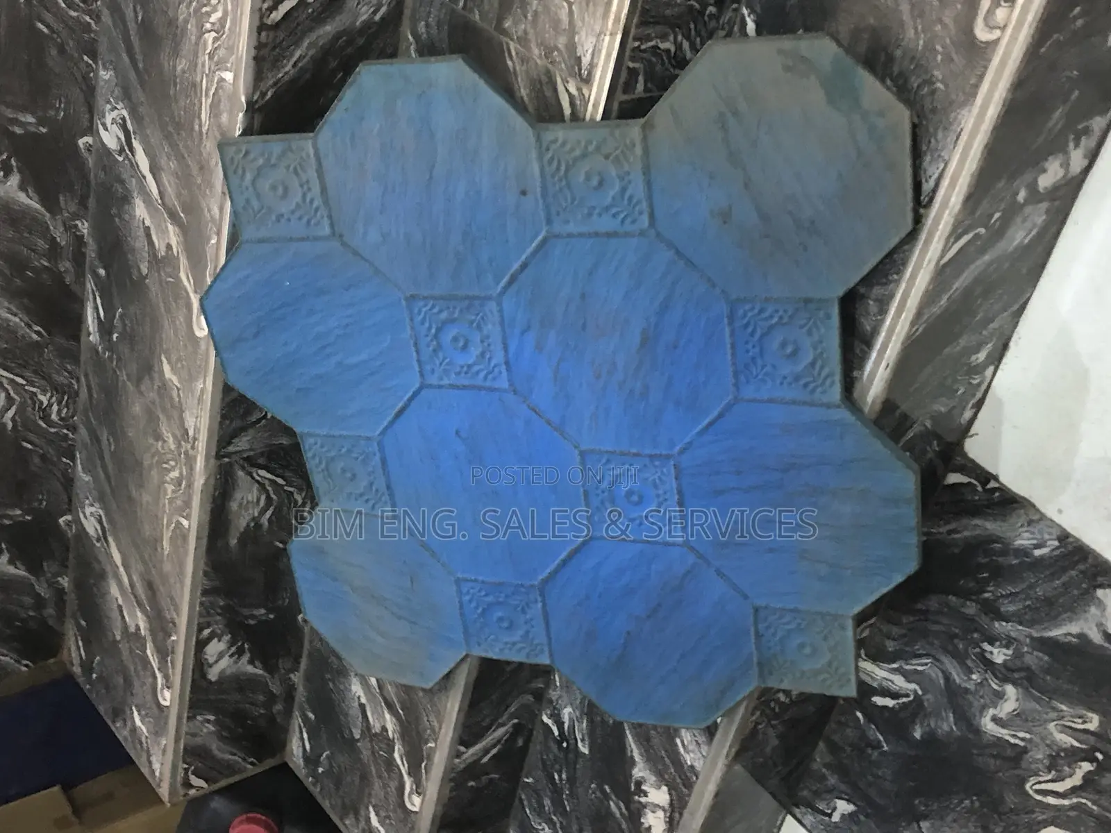 Circle Mat Versace Head Ashler Slate Random Stone Cobble