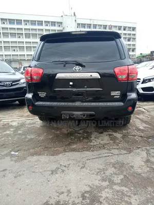 Toyota Sequoia Limited 4dr SUV (5.7L 8cyl 6A) 2010 Black
