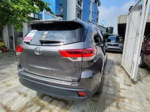Toyota Highlander 2017 Gray