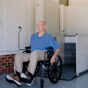 Electric Wheelchair Lift for Commercial Building