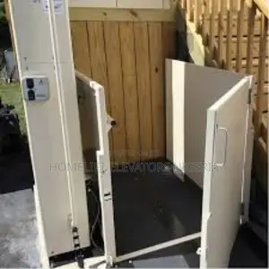 Inclined Wheelchair Lift – Straight