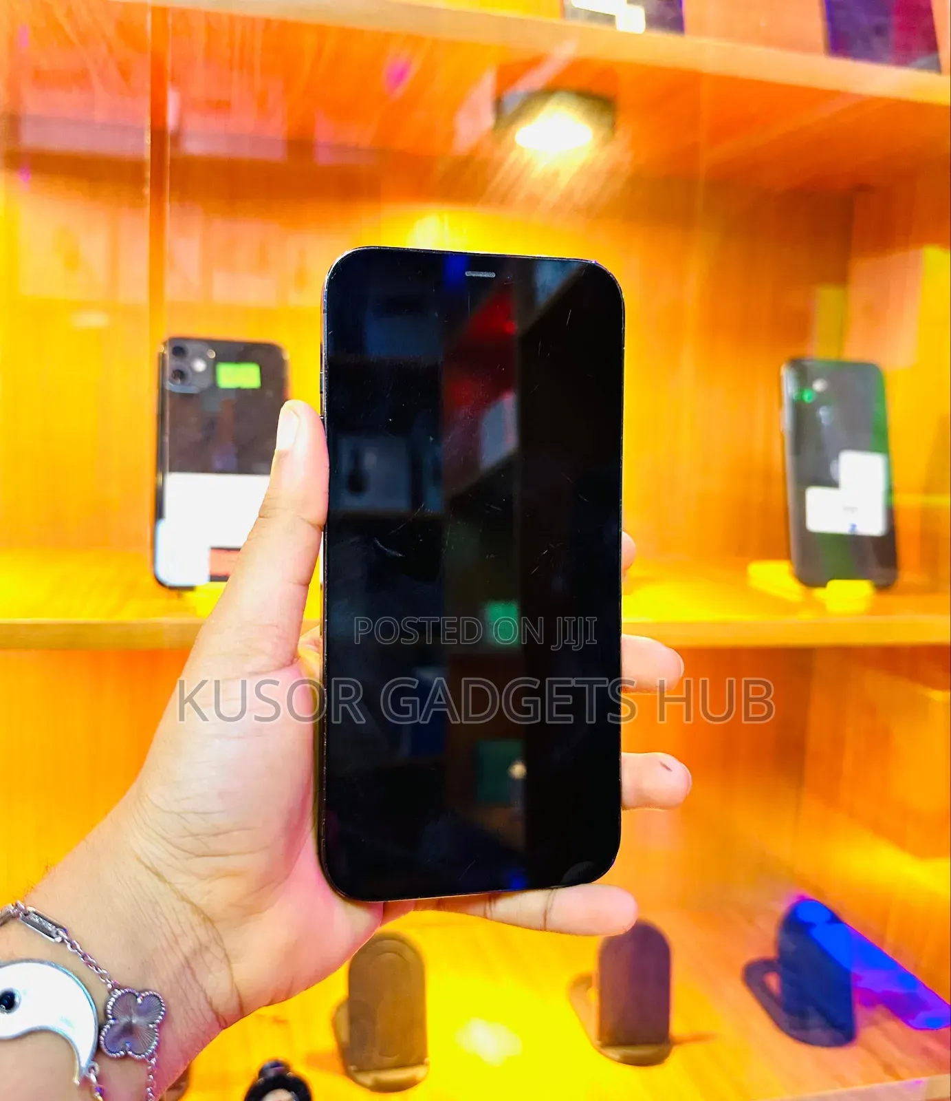 Apple iPhone 12 Pro Max 128 GB Gray in PortHarcourt Mobile Phones