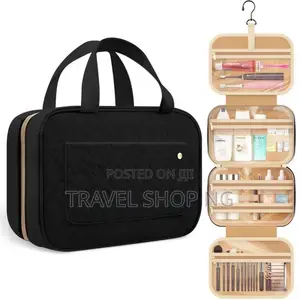 Large Capacity Hanging Toiletry Bag
