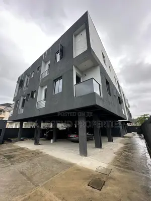 2bdrm Apartment in Lekki for sale