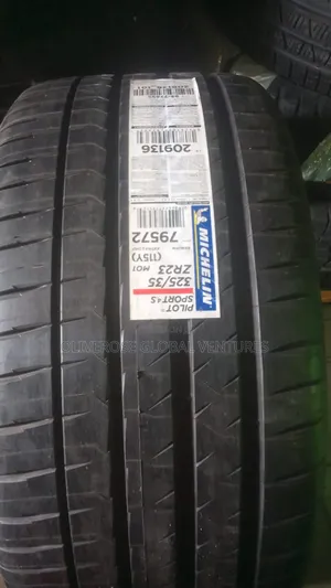 325/35/23 Michelin for G-Wagon