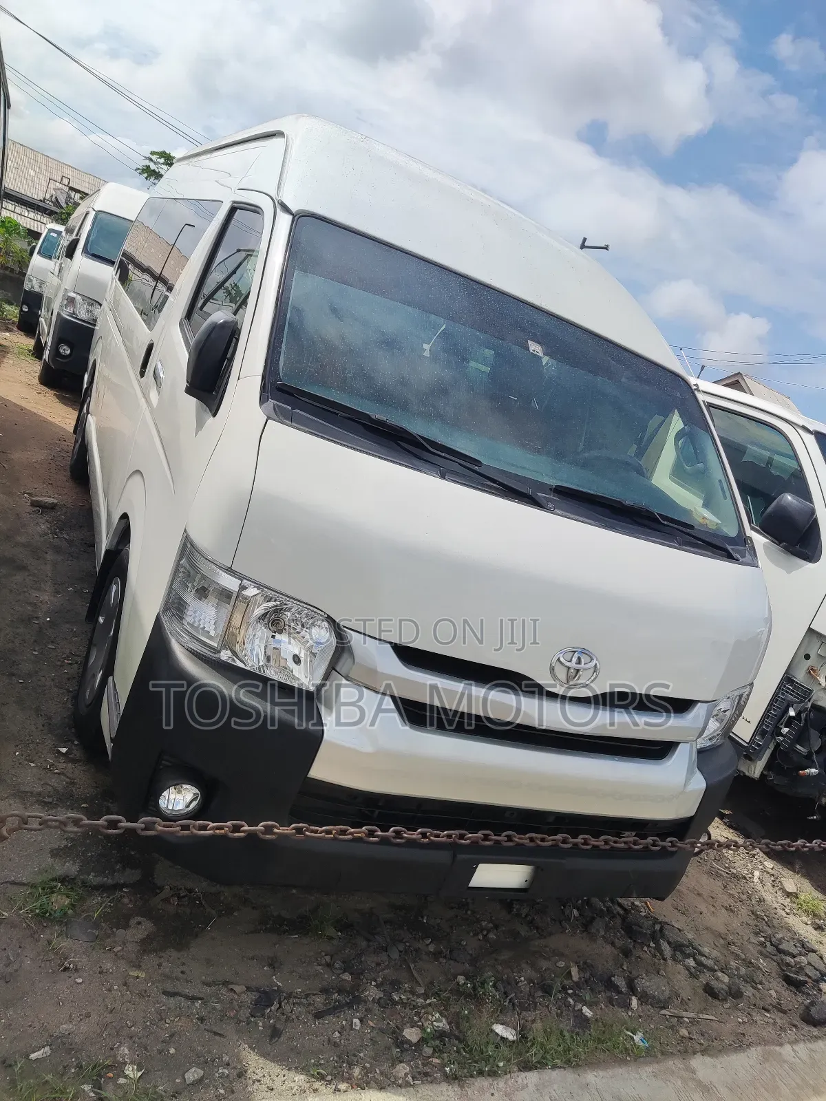 Toyota HiAce 2017 White