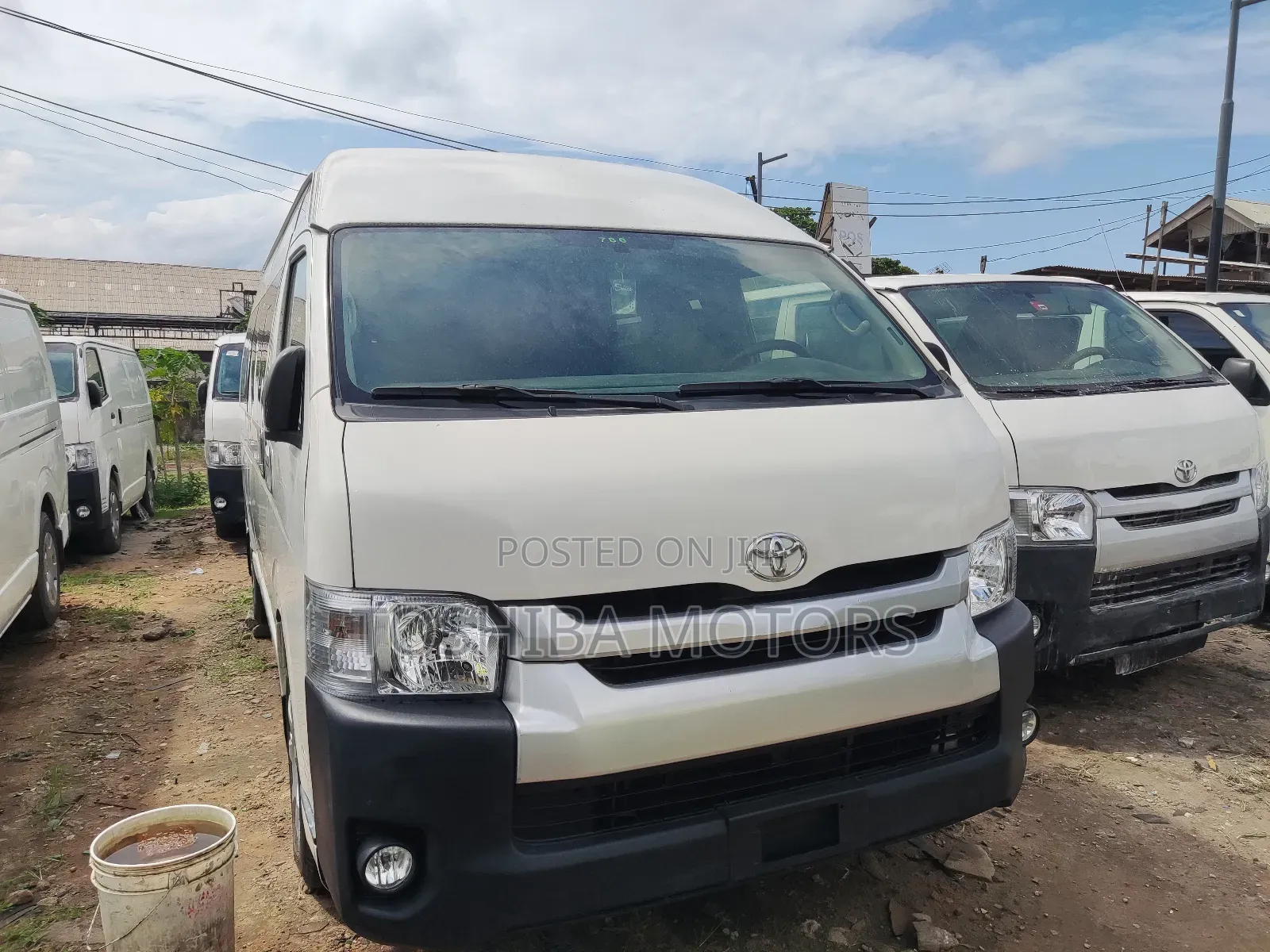 Toyota HiAce 2017 White