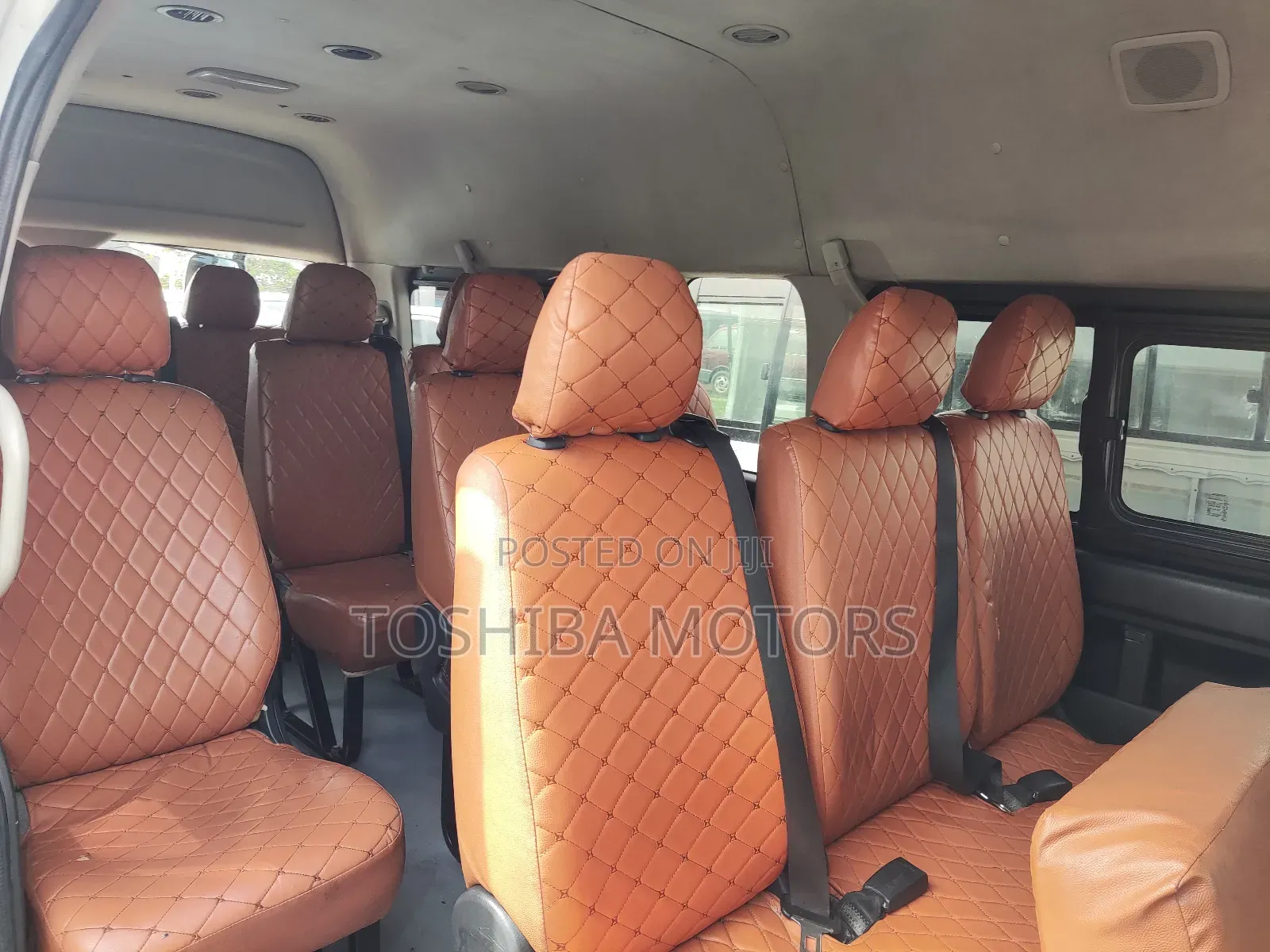 Toyota HiAce 2017 White