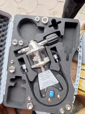 Pressure Calibrator With Pump