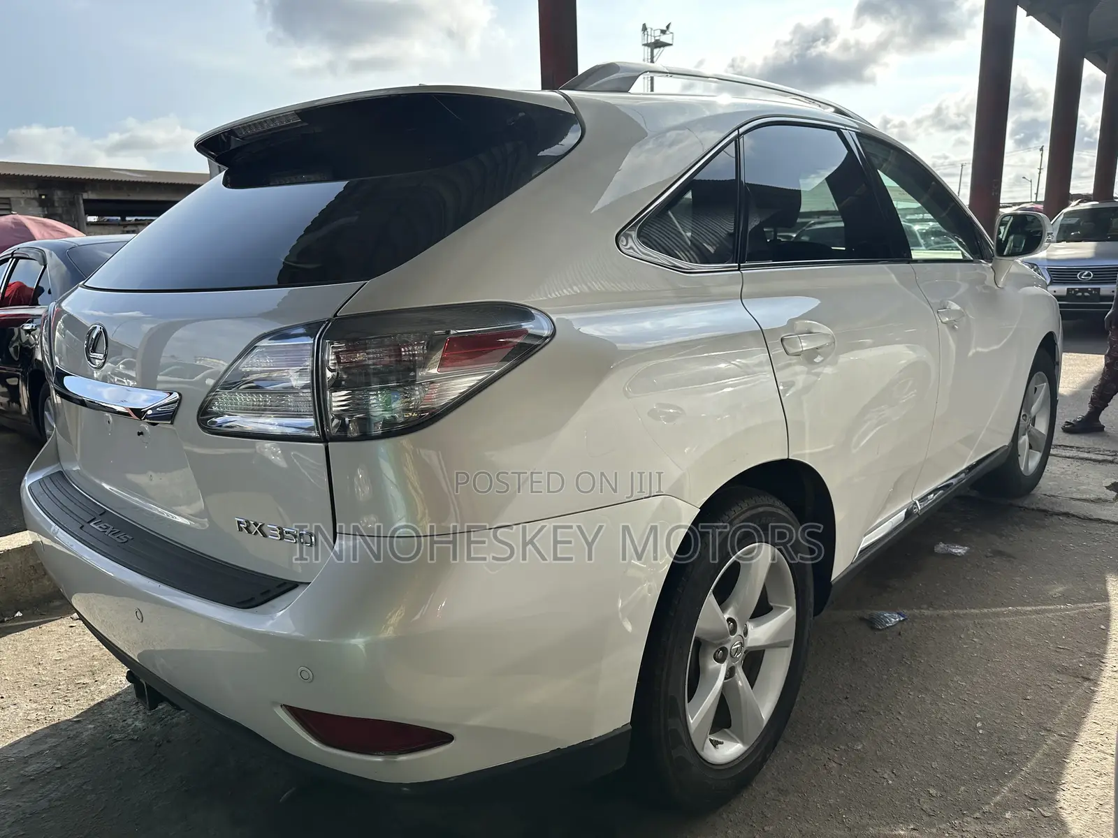 Lexus RX 350 FWD 2012 White