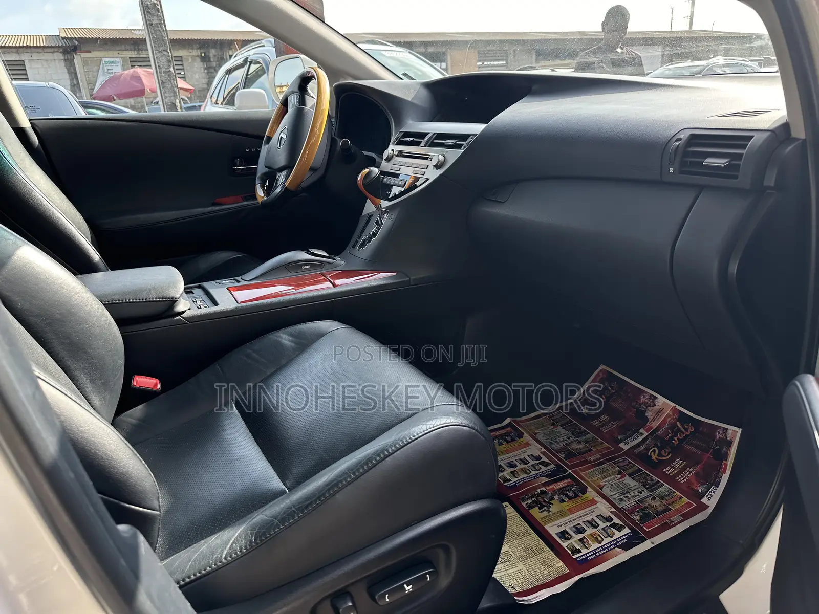 Lexus RX 350 FWD 2012 White