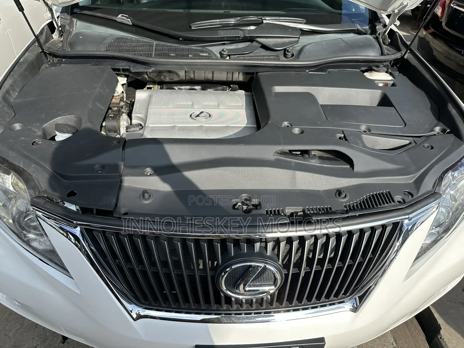 Lexus RX 350 FWD 2012 White