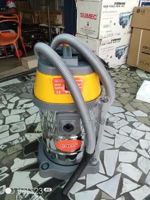 Cali's Industrial Vacuum Cleaner 30litres