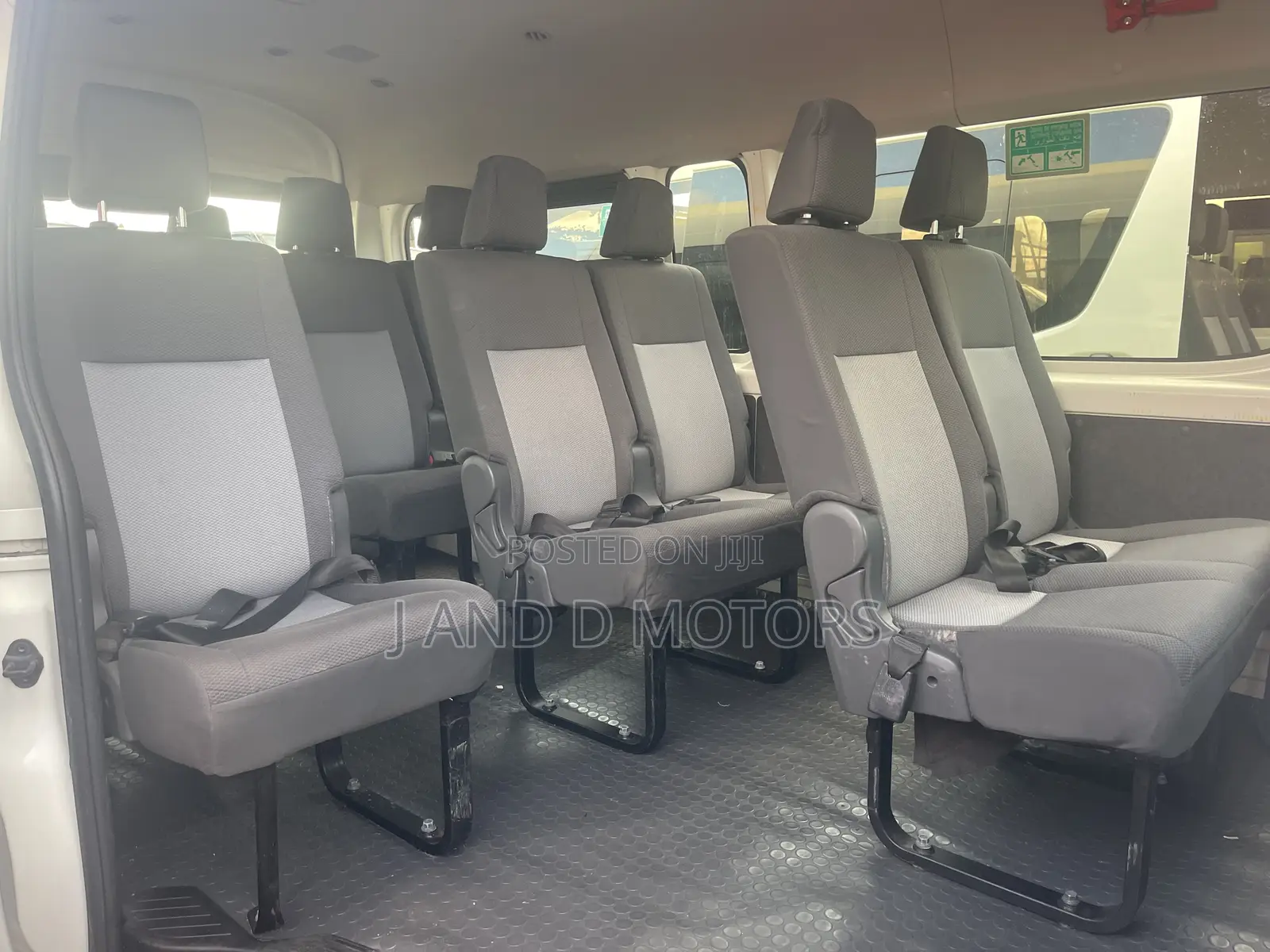 Toyota HiAce 2019 White
