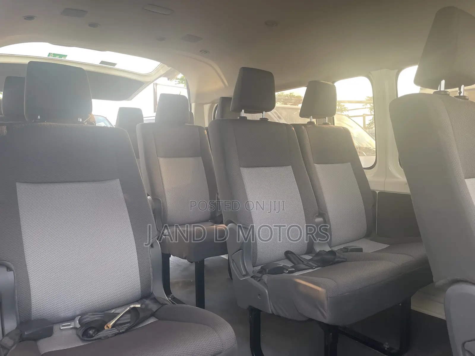Toyota HiAce 2021 White