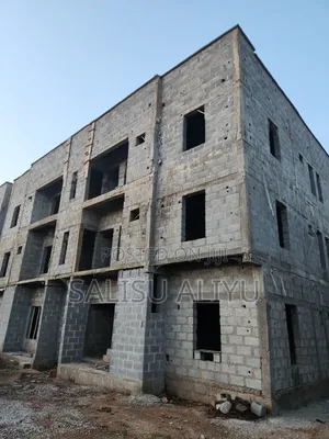 3bdrm Apartment in Dawaki for sale