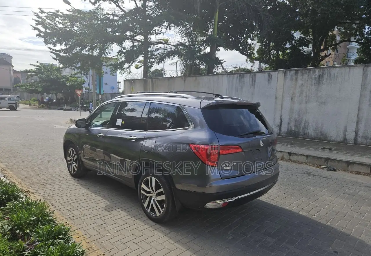 Honda Pilot 2016 Gray