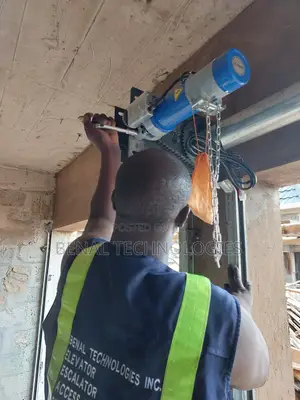 Reinforced Roller Design for Entranced Garage Door Defense