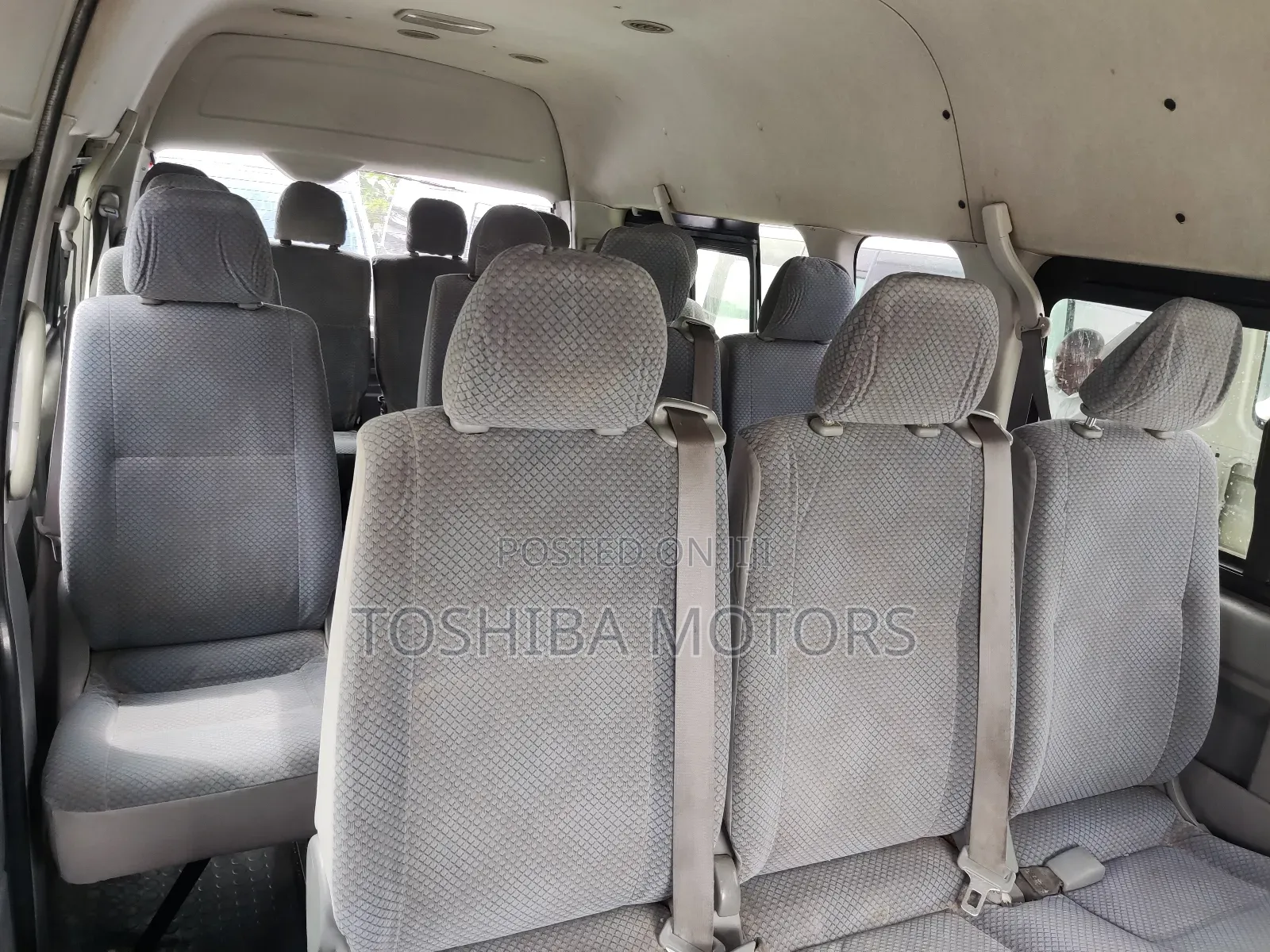 Toyota HiAce 2016 White