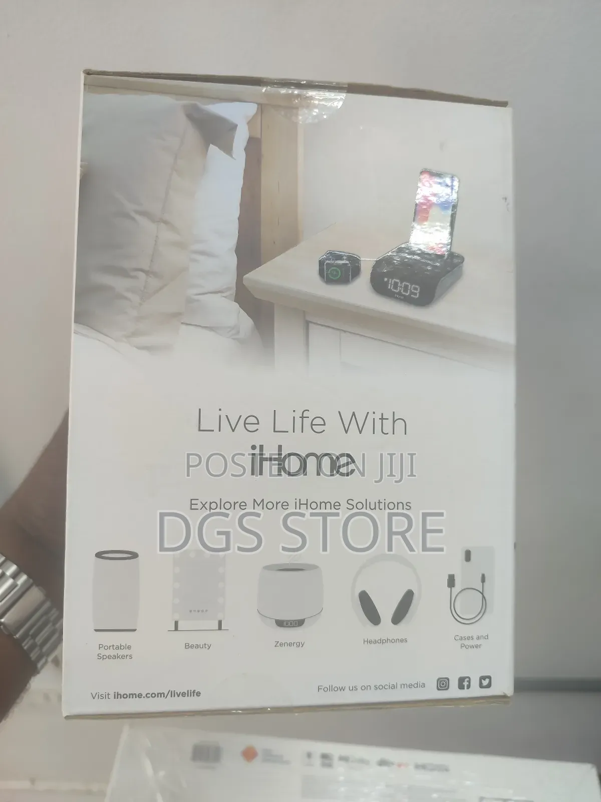 Ihome Time Base Wireless Charging Stand+ Bluetooth Speaker