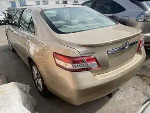 Toyota Camry 2010 Gold