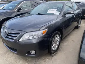 Toyota Camry 2010 Gray