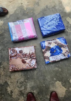 Bedsheet and Pillowcase for Beddings.