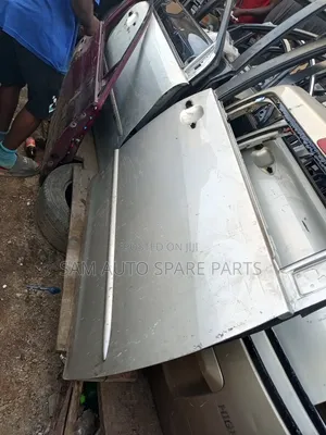 Toyota Sienna 06 Empty Door Front Right Side