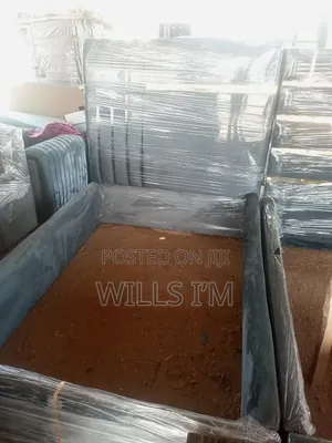4 and Half Paded Luxury Upholstery Bedframe