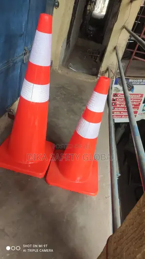 Reflective Safety Con