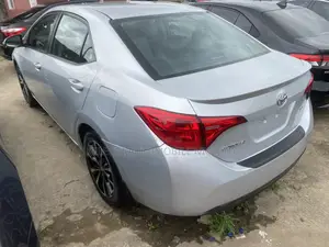 Toyota Corolla 2017 Silver