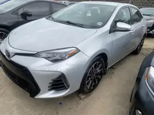 Toyota Corolla 2017 Silver