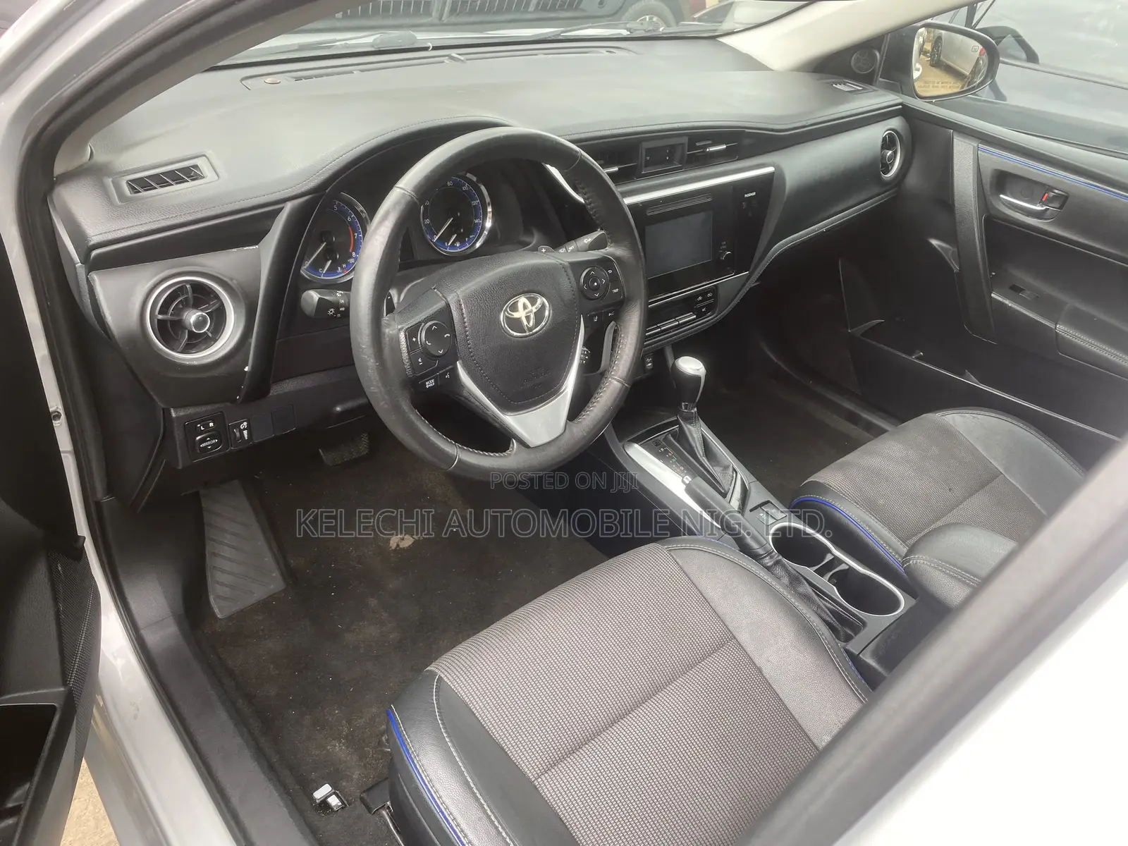 Toyota Corolla 2017 Silver