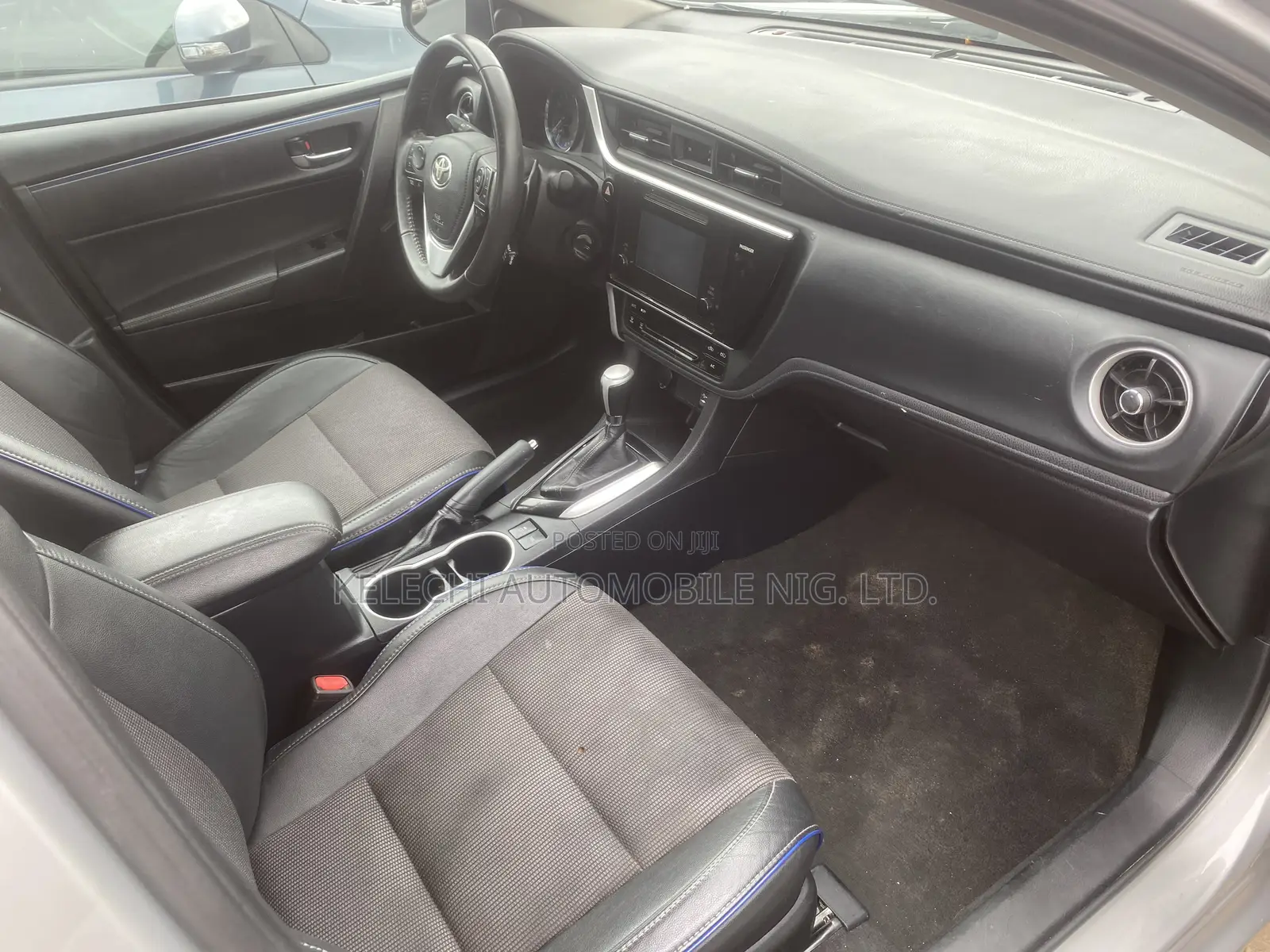 Toyota Corolla 2017 Silver