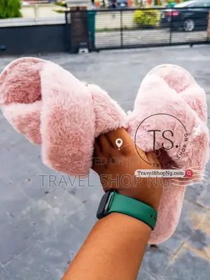 Plush Crossover Slides | Comfortable