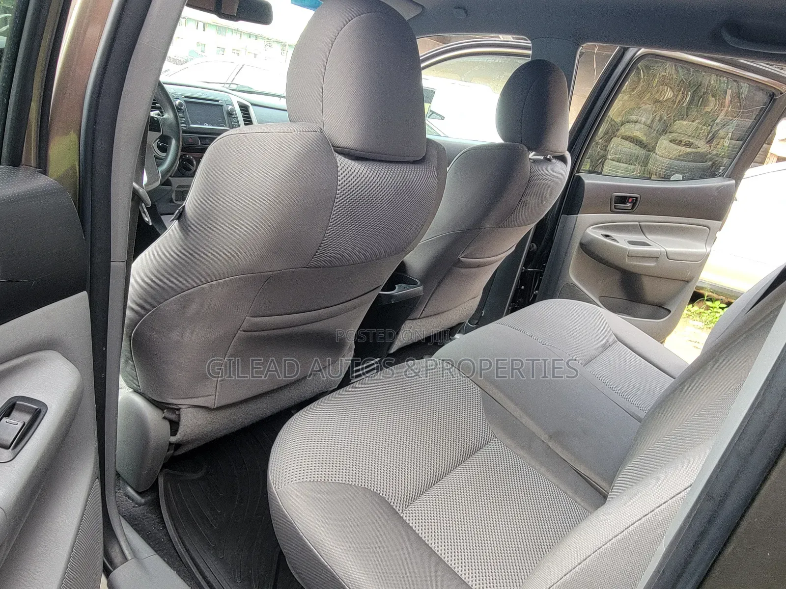 Toyota Tacoma 2014 Gray
