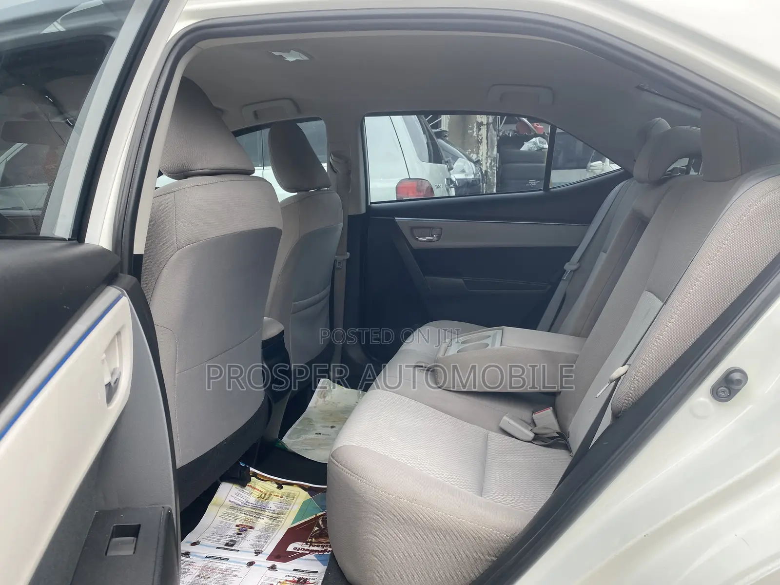 Toyota Corolla 2016 White