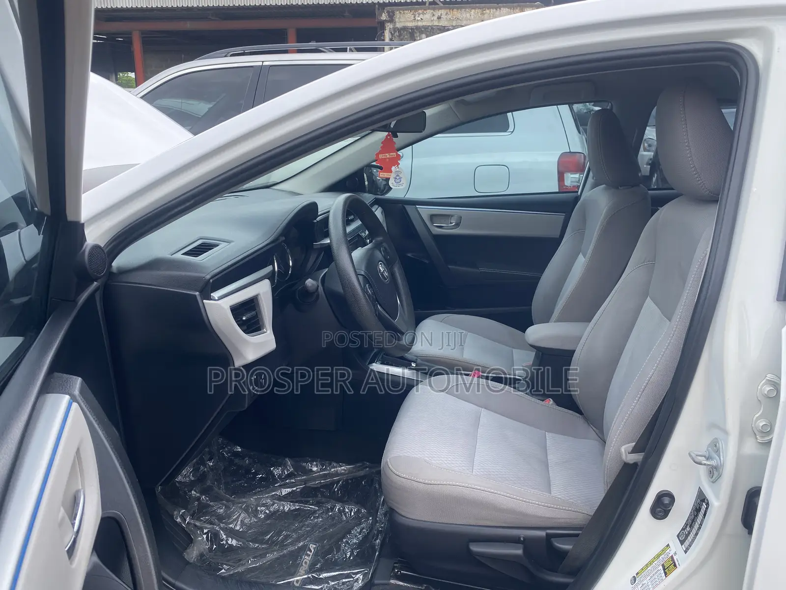 Toyota Corolla 2016 White