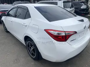 Toyota Corolla 2016 White