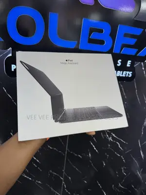 New Magic Keyboard 13inch M4