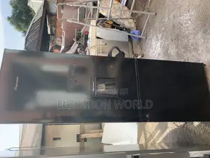 Foreign Used Fridgemaster With Water Dispenser