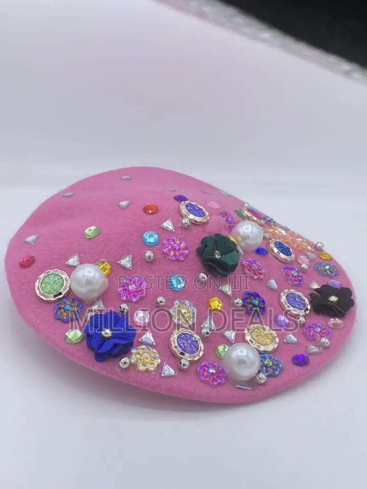 Luxury Classic Accessories Assemble Women's Beret