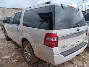 Ford Expedition EL Limited 4dr SUV 4WD (3.5L 6cyl Turbo 6A) 2015 White