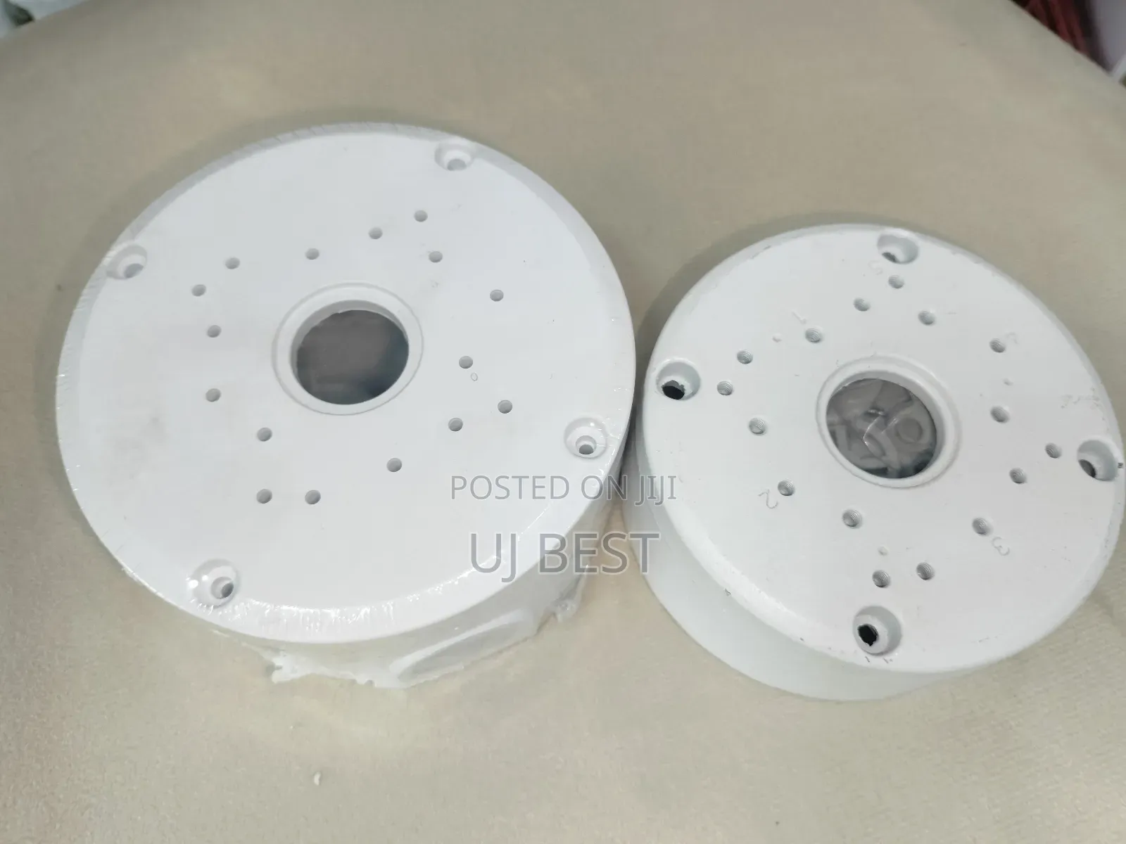 Junction Box Hanger For Paramont Series Cameras, White