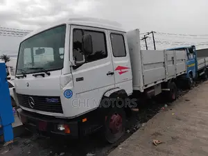 Mercedes 814 Double Cabin