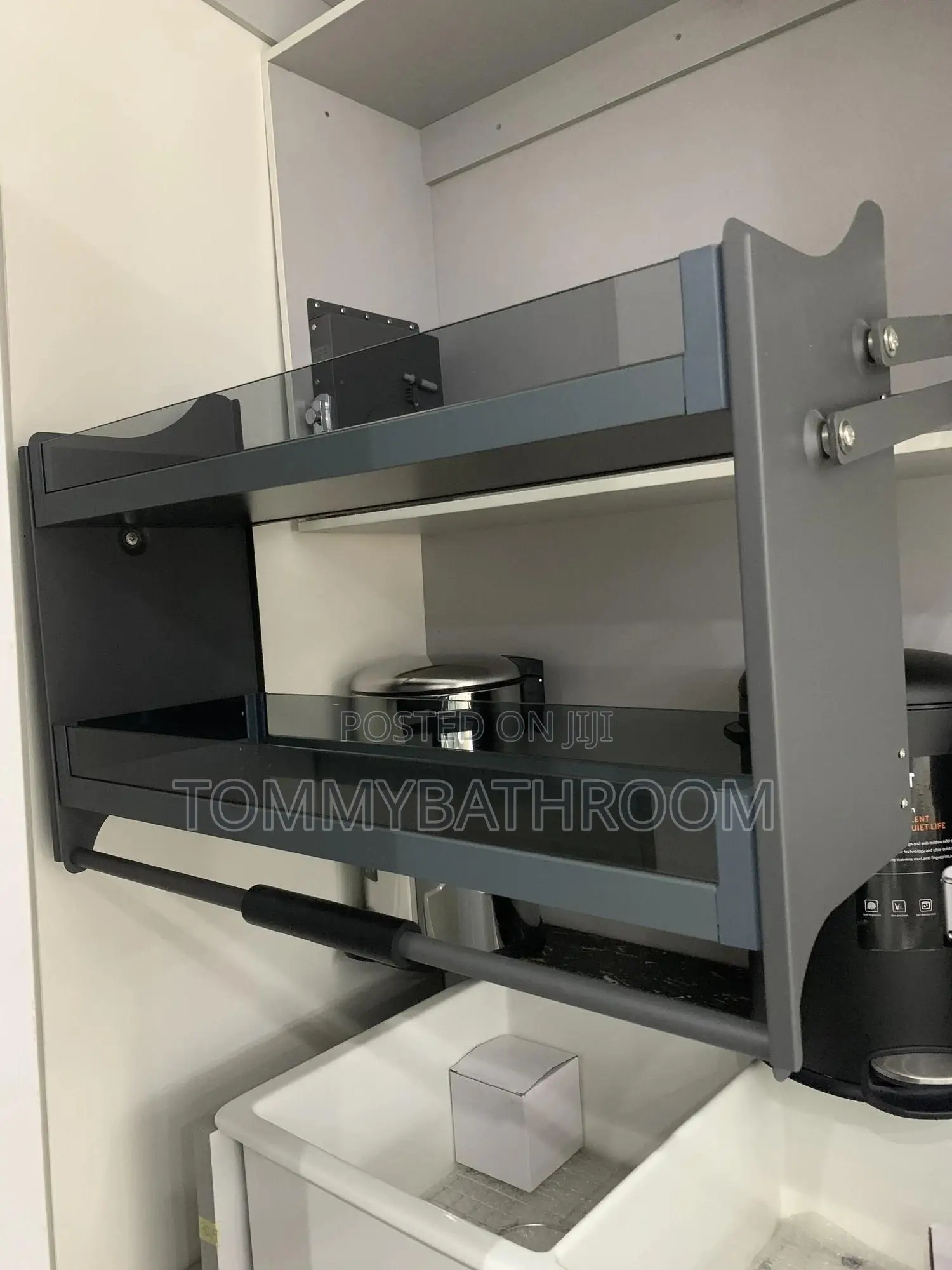 Pull Down Plate Rack 80cm