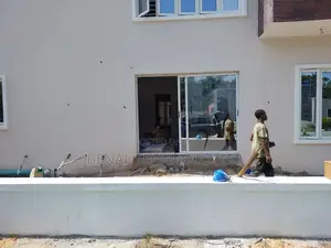 Remote-Controlled Garage Door Features