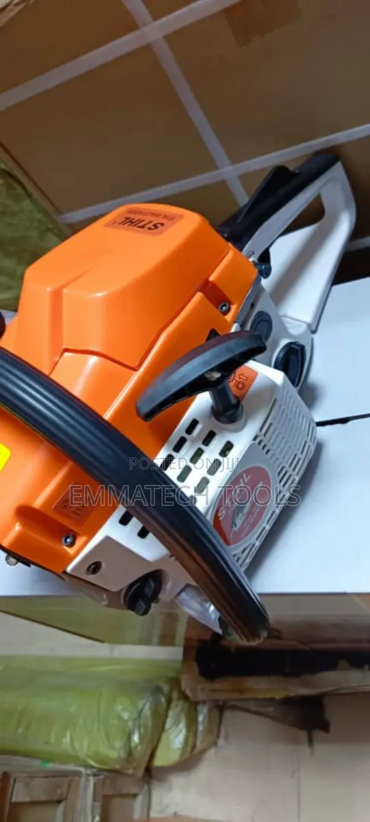 Chain Saw Machine