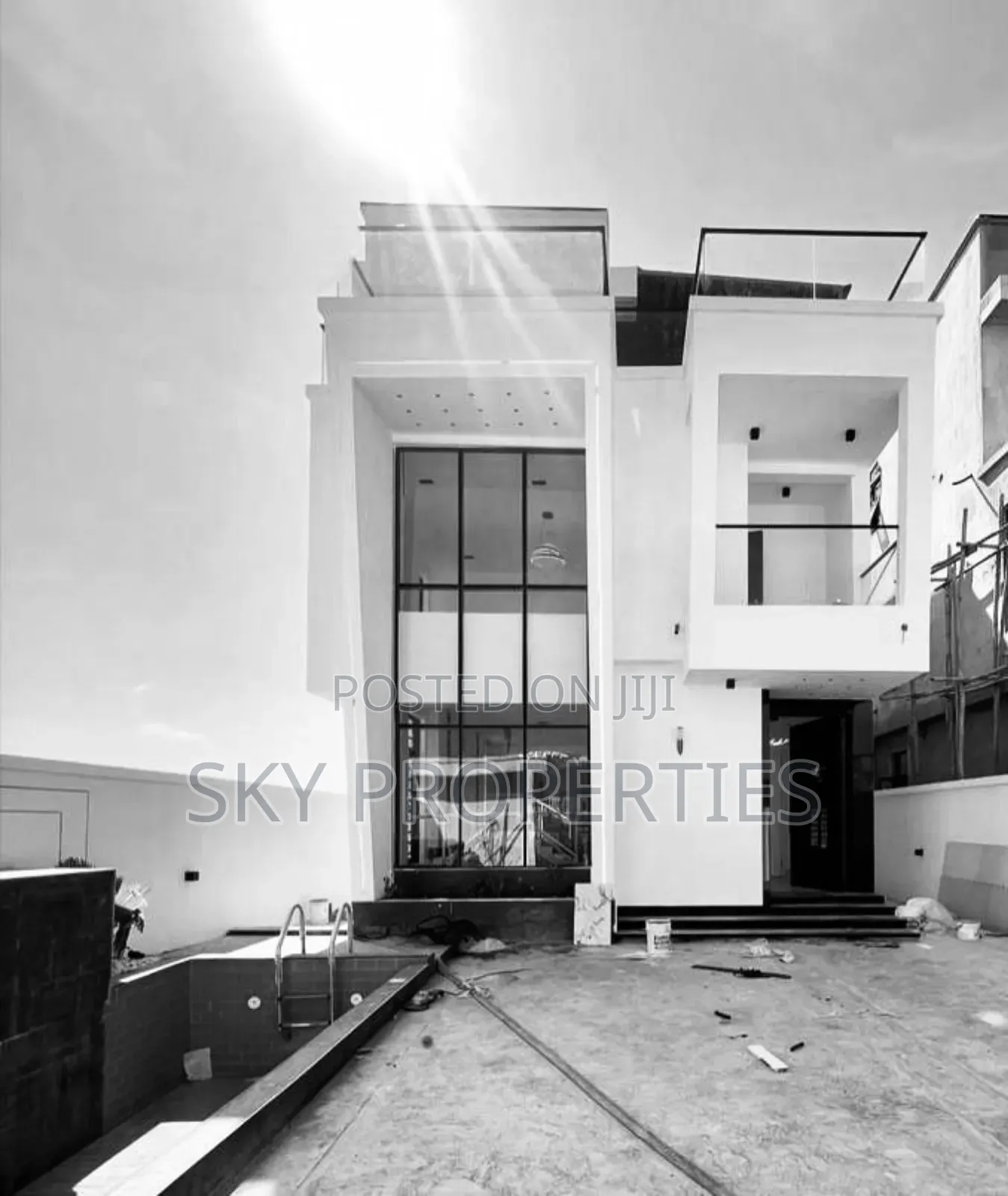 5bdrm Duplex in Admiralty, Lekki Phase 1 for sale